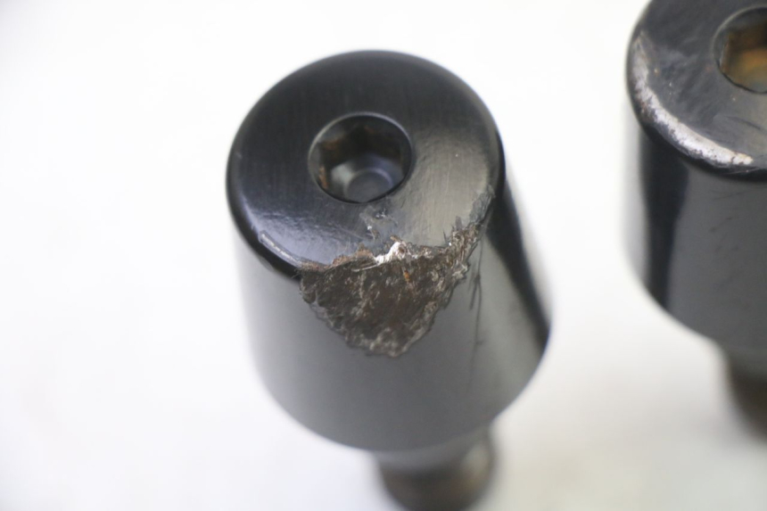 photo de HANDLEBAR ENDS YAMAHA XJ6 ABS 600 (2008 - 2016)