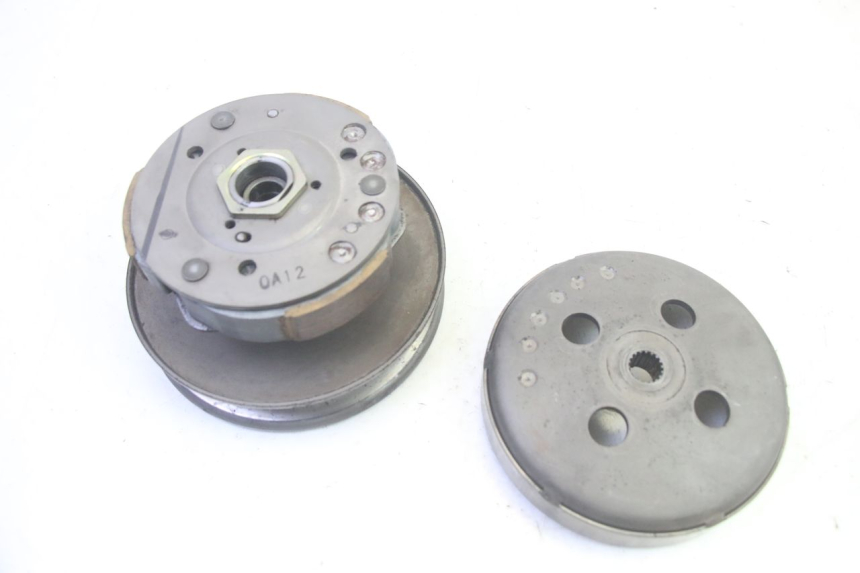 photo de CLUTCH SUZUKI BURGMAN 125 (2007 - 2014) - Alternative perspective