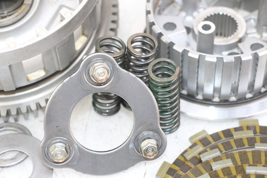 photo de CLUTCH HONDA CB R 1000 (2018 - 2023)