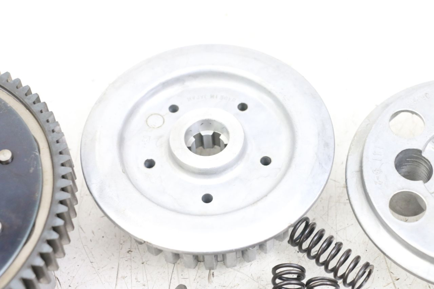 photo de CLUTCH SUZUKI GSX E 250 (1982 - 1983)