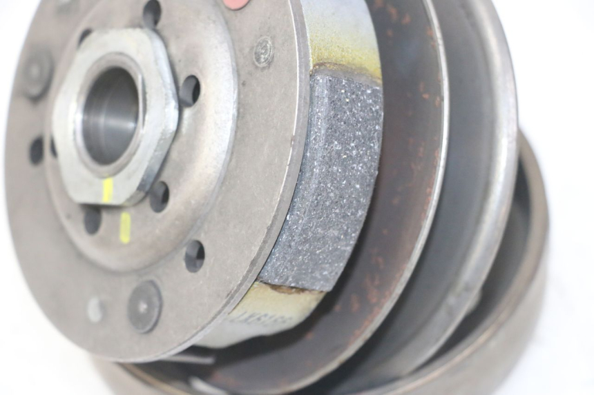 photo de CLUTCH PEUGEOT KISBEE 4T 50 (2018 - 2022)
