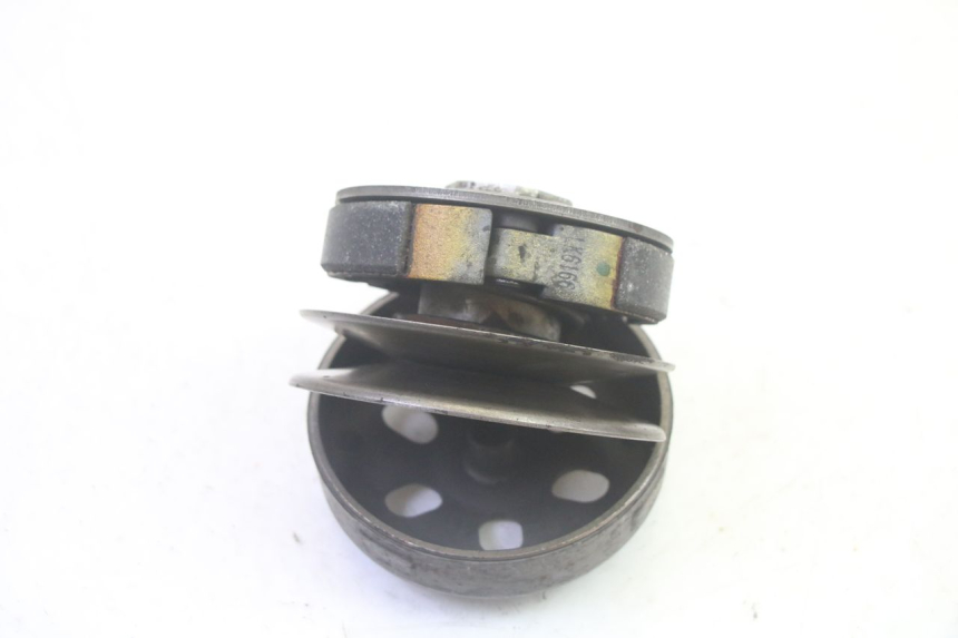 photo de CLUTCH PEUGEOT KISBEE 4T 50 (2010 - 2017) - Alternative perspective