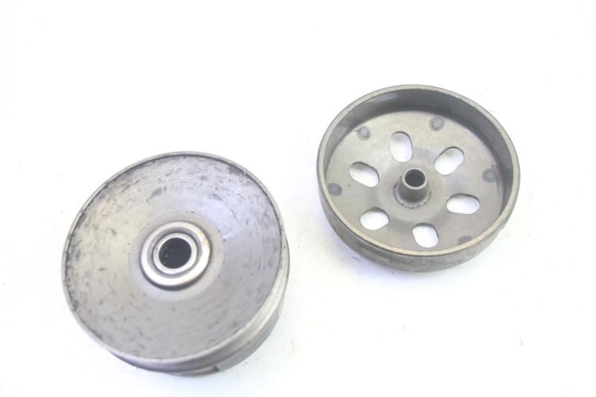 photo de CLUTCH PEUGEOT KISBEE 4T 50 (2010 - 2017) - Surface and material condition