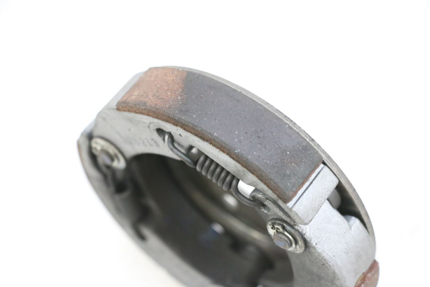 photo de CLUTCH PEUGEOT KISBEE 4T 50 (2010 - 2017) - Technical close-up