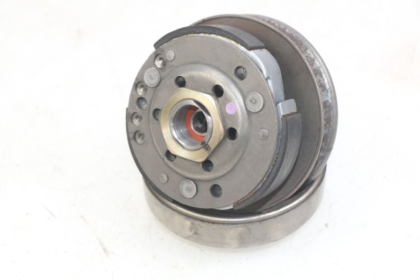 photo de CLUTCH PEUGEOT TREKKER 50 (1998 - 2004)