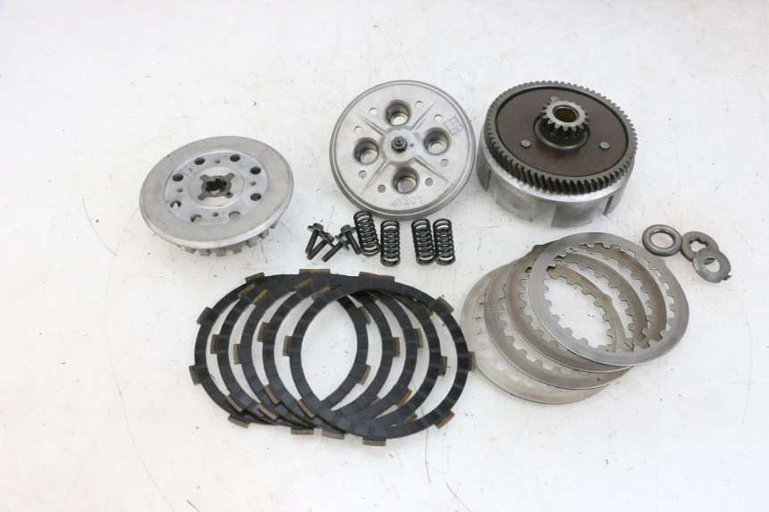 photo de CLUTCH YAMAHA TTR 125 (2000 - 2020) - Distinctive features