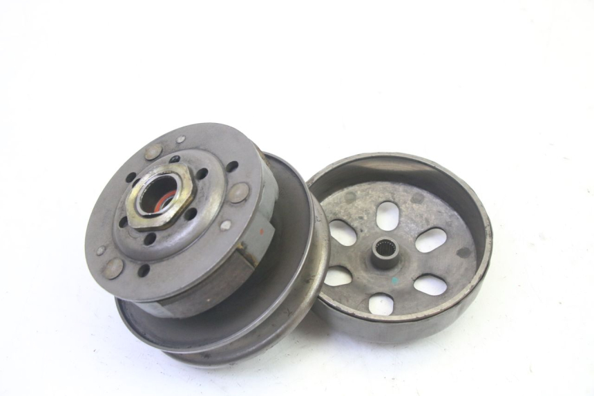 photo de CLUTCH PEUGEOT VIVACITY NEW 4T 50 (2008 - 2017)