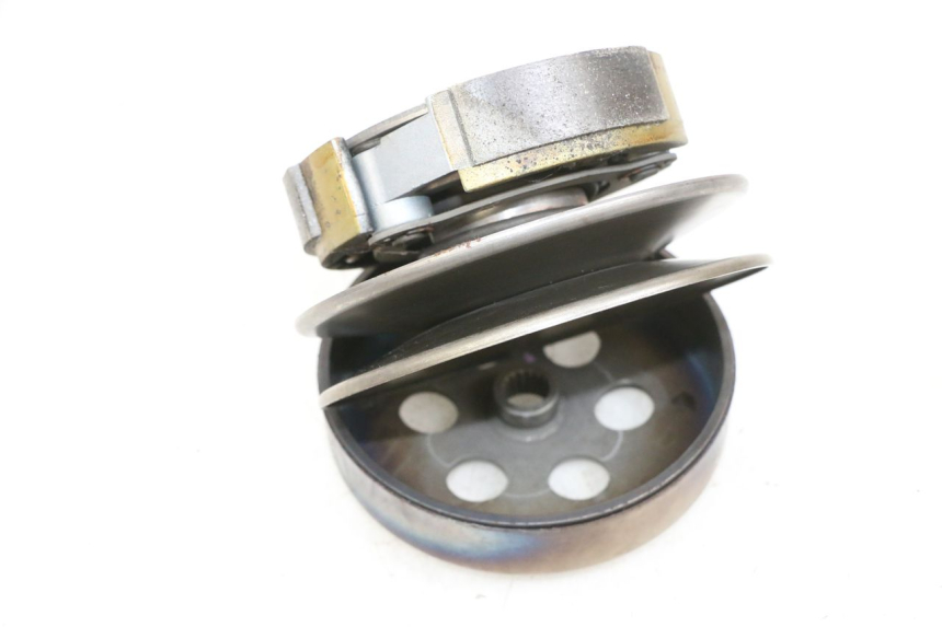 photo de CLUTCH YAMAHA XMAX X-MAX 125 (2006 - 2009) - Fixing points details