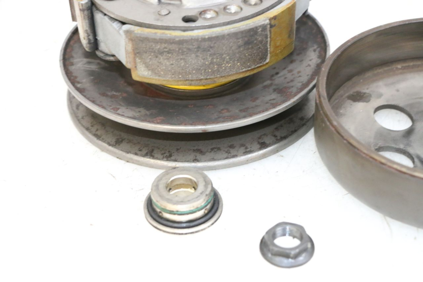 photo de CLUTCH YAMAHA X-MAX XMAX 125 (2010 - 2013) - Fixing points details