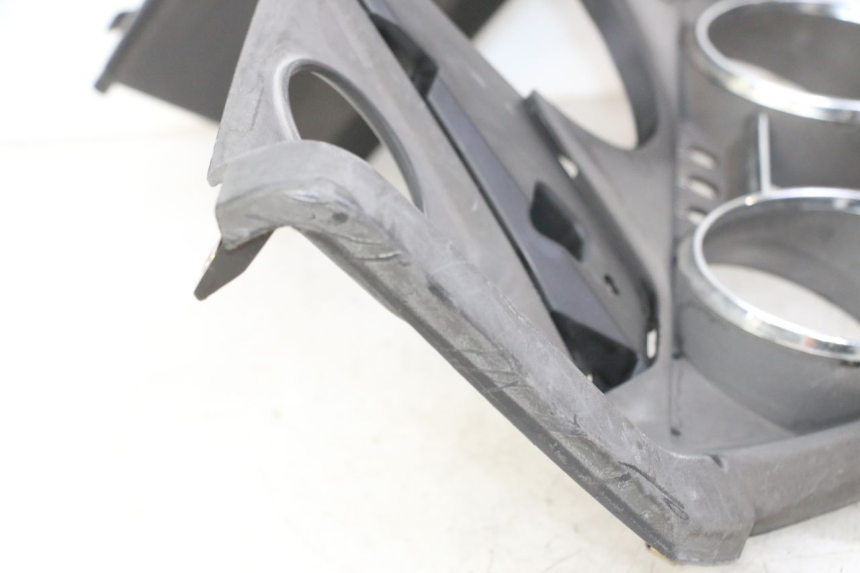 photo de SPEEDOMETER SURROUND KYMCO DINK STREET 125 (2009 - 2014)