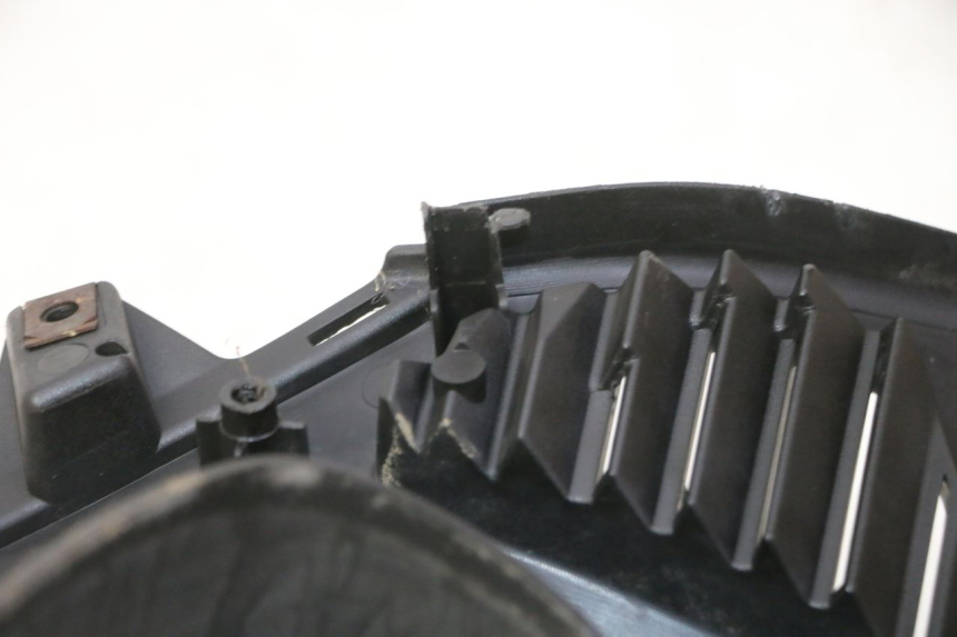 photo de SPEEDOMETER SURROUND HONDA FES S-WING SWING ABS 125 (2007 - 2015)