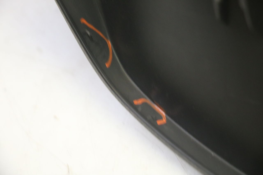 photo de SPEEDOMETER PANEL PIAGGIO MP3 RL 250 (2007 - 2010) - Fixing points details