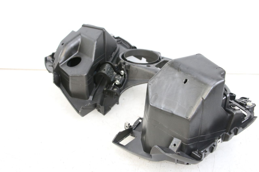 photo de SPEEDOMETER SURROUND PIAGGIO X10 125 (2012 - 2017)