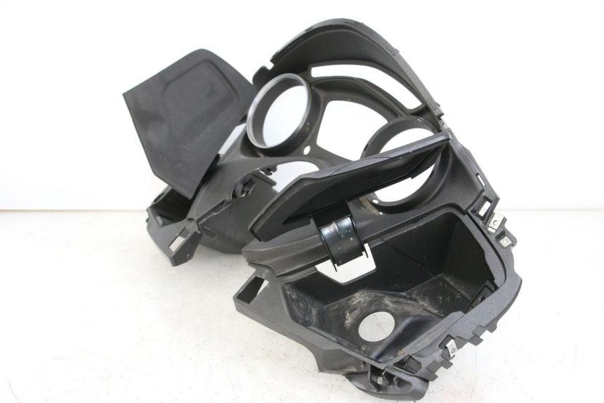 photo de SPEEDOMETER SURROUND PIAGGIO X10 125 (2012 - 2017)