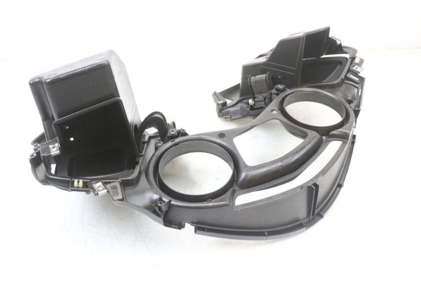 photo de SPEEDOMETER SURROUND PIAGGIO X10 125 (2012 - 2017)