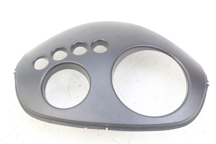 photo de SPEEDOMETER SURROUND PIAGGIO ZIP 2T 50 (2009 - 2019)