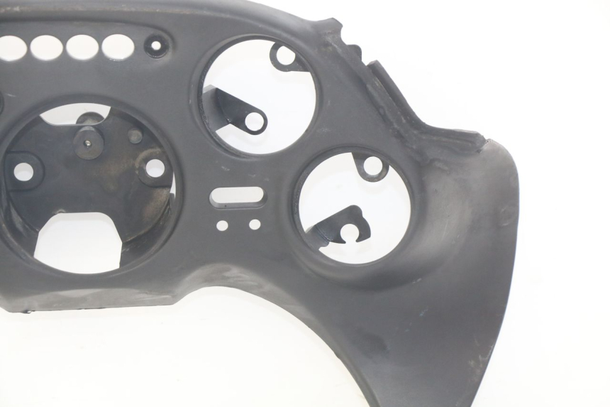 photo de SPEEDOMETER SURROUND TRIUMPH SPRINT ST 955 (1999 - 2001)