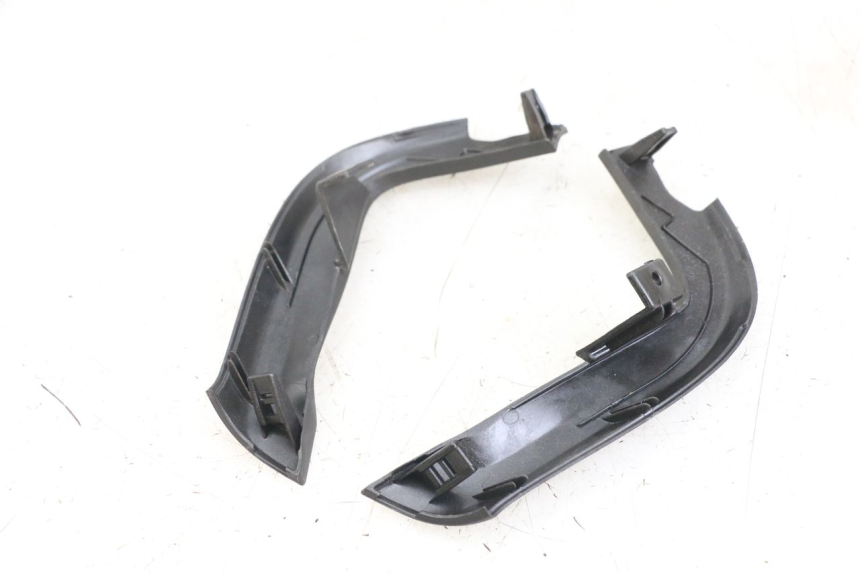 photo de SPEEDOMETER SURROUND PIAGGIO X10 125 (2012 - 2017)