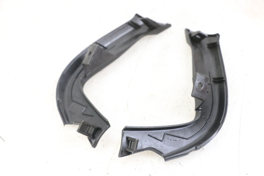 photo de SPEEDOMETER SURROUND PIAGGIO X10 125 (2012 - 2017)