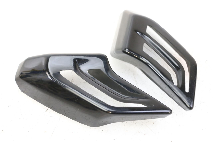 photo de TAIL LIGHT FAIRING YAMAHA YP T-MAX TMAX 530 (2017 - 2020)