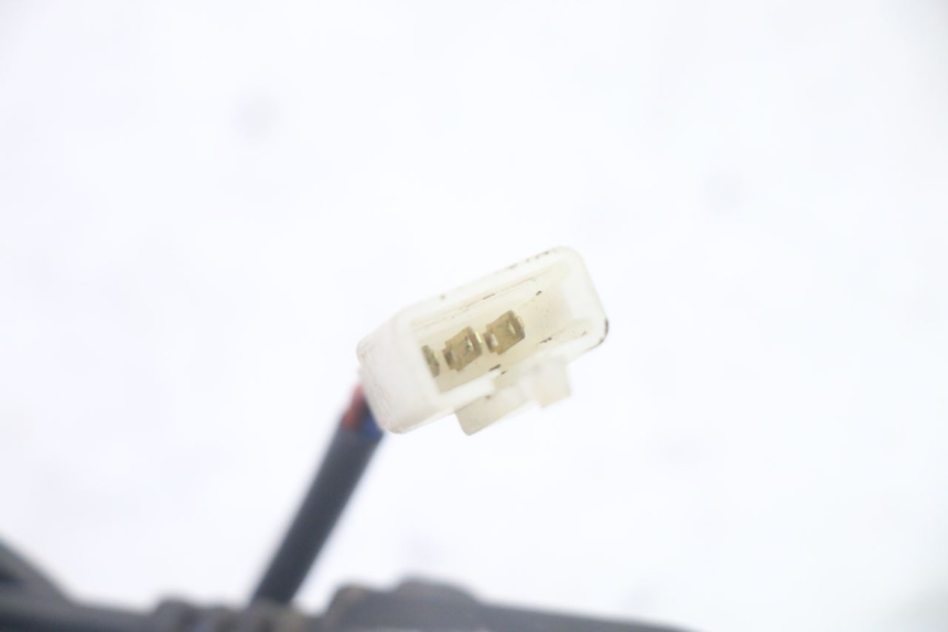 photo de SPEEDOMETER DRIVE YAMAHA TZR 50 (2008 - 2016) - Fixing points details