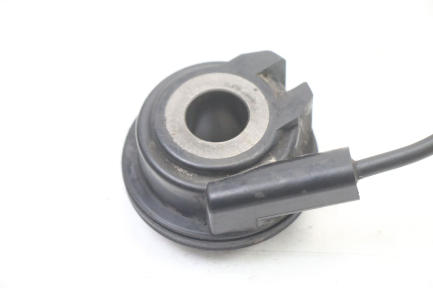 photo de SPEEDOMETER DRIVE YAMAHA FZS FAZER 600 (2001 - 2003)