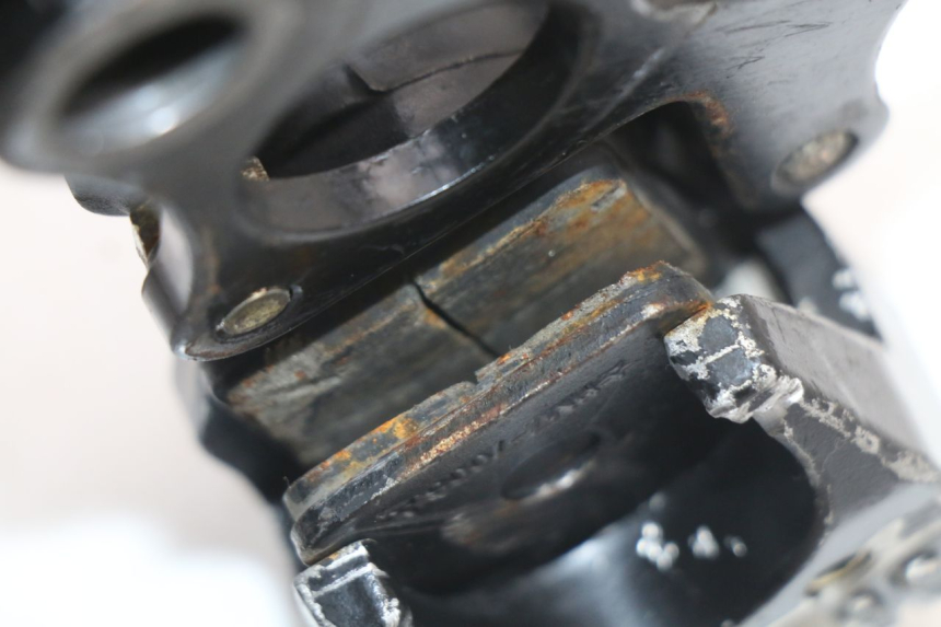 photo de REAR BRAKE CALIPER APOLLO RFZ 140