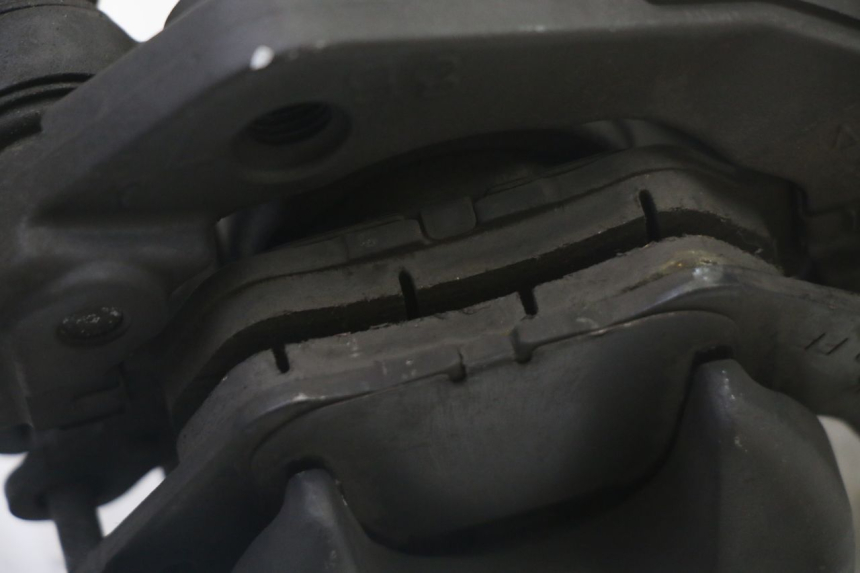 photo de REAR BRAKE CALIPER YAMAHA XMAX X-MAX 125 (2021 - 2025)