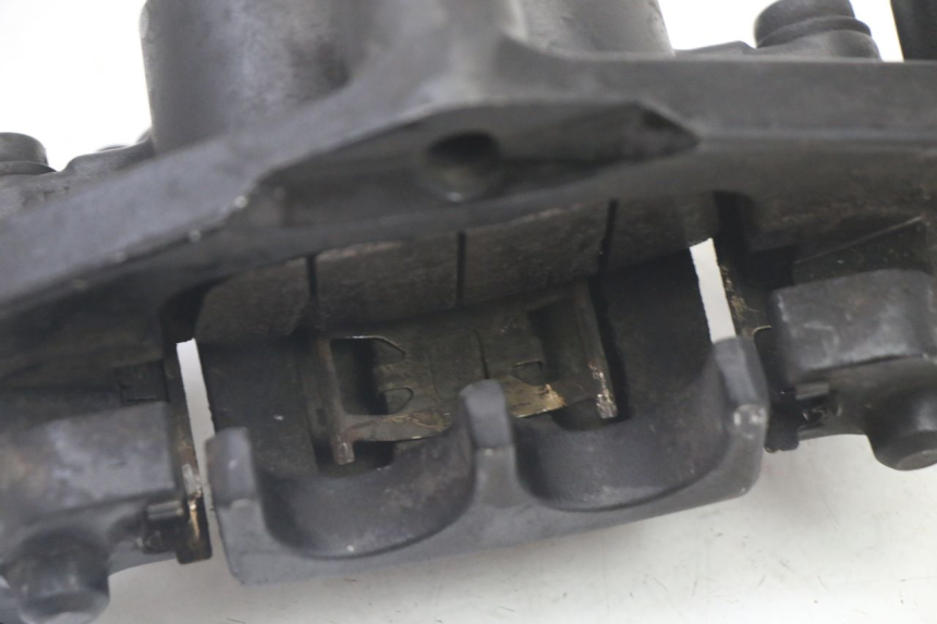 photo de REAR BRAKE CALIPER YAMAHA YP X-MAX XMAX 400 (2014 - 2017)