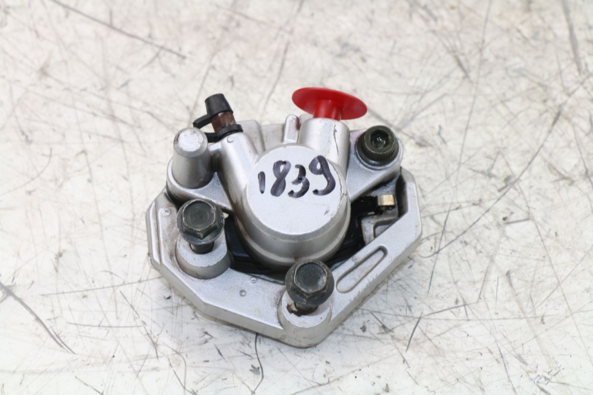 photo de FRONT BRAKE CALIPER BAOTIAN BT COLLECTOR 50 (2005 - 2013)