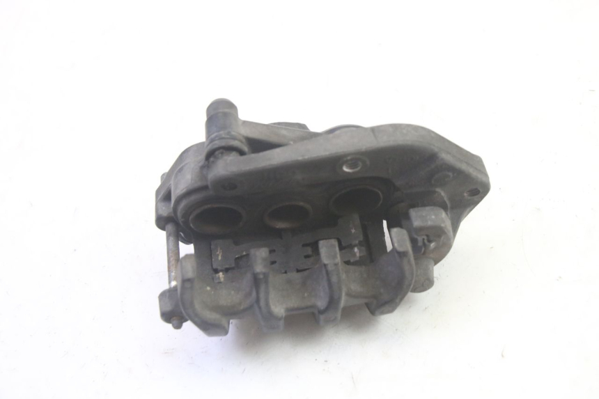photo de FRONT BRAKE CALIPER SUZUKI BURGMAN 125 (2007 - 2014) - Technical close-up