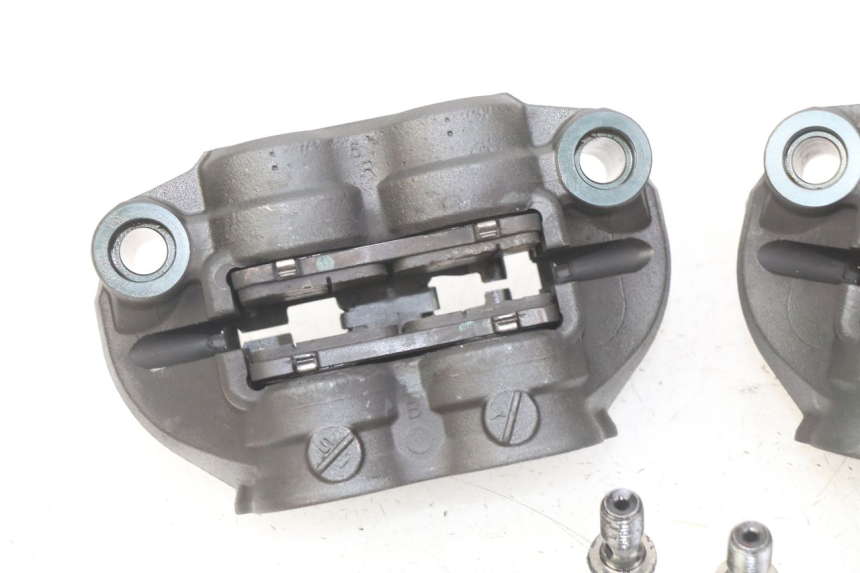 photo de FRONT BRAKE CALIPER HONDA CB R 1000 (2018 - 2023)