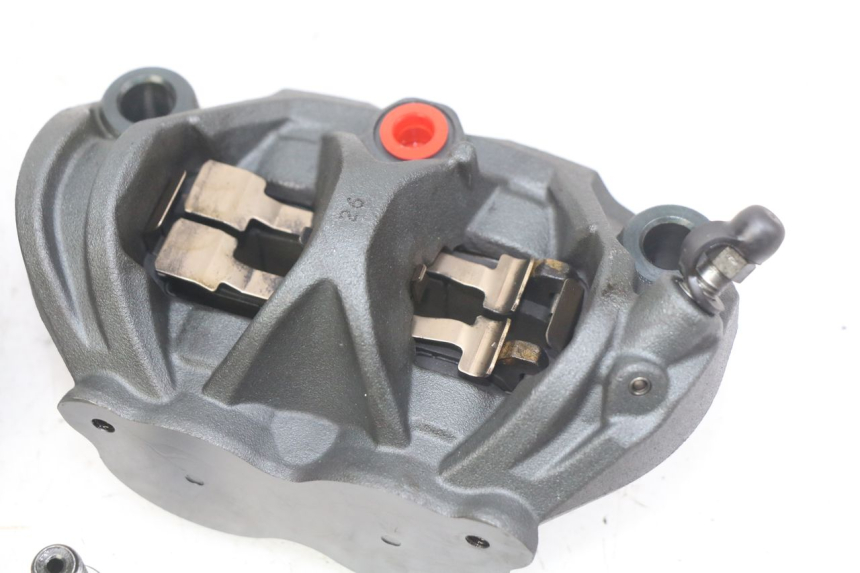 photo de FRONT BRAKE CALIPER HONDA CB R 1000 (2018 - 2023)
