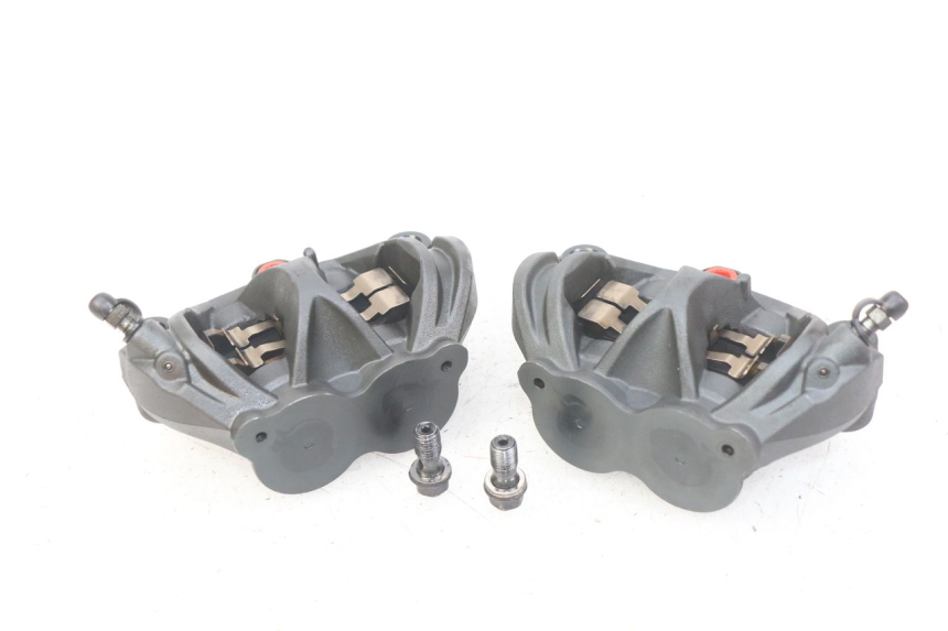 photo de FRONT BRAKE CALIPER HONDA CB R 1000 (2018 - 2023)