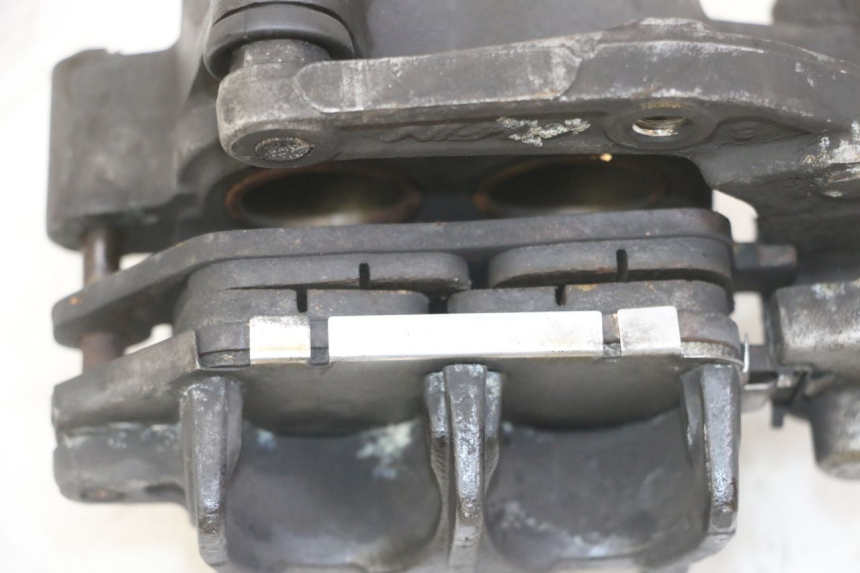 photo de FRONT BRAKE CALIPER HONDA CBF 500 (2004 - 2007)