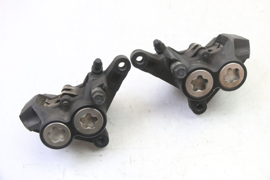 photo de FRONT BRAKE CALIPER YAMAHA FZ6 FAZER S2 600 (2007 - 2011)