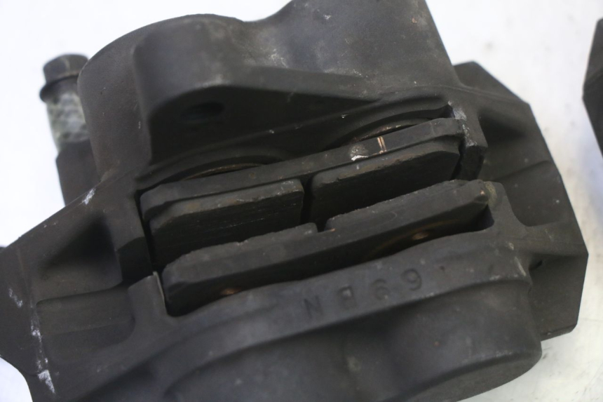 photo de FRONT BRAKE CALIPER YAMAHA FZ6 FAZER S2 600 (2007 - 2011)