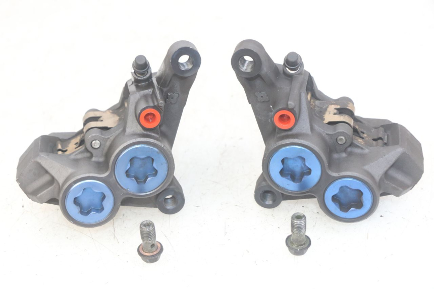 photo de FRONT BRAKE CALIPER YAMAHA FZS FAZER 600 (1998 - 2001)