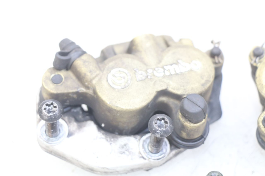 photo de FRONT BRAKE CALIPER GILERA GP 800 (2007 - 2013)