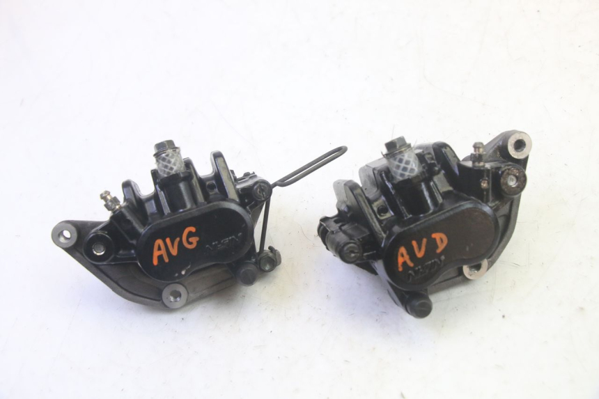 photo de FRONT BRAKE CALIPER SUZUKI GSF N BANDIT 600 (1996 - 1999) - Main view