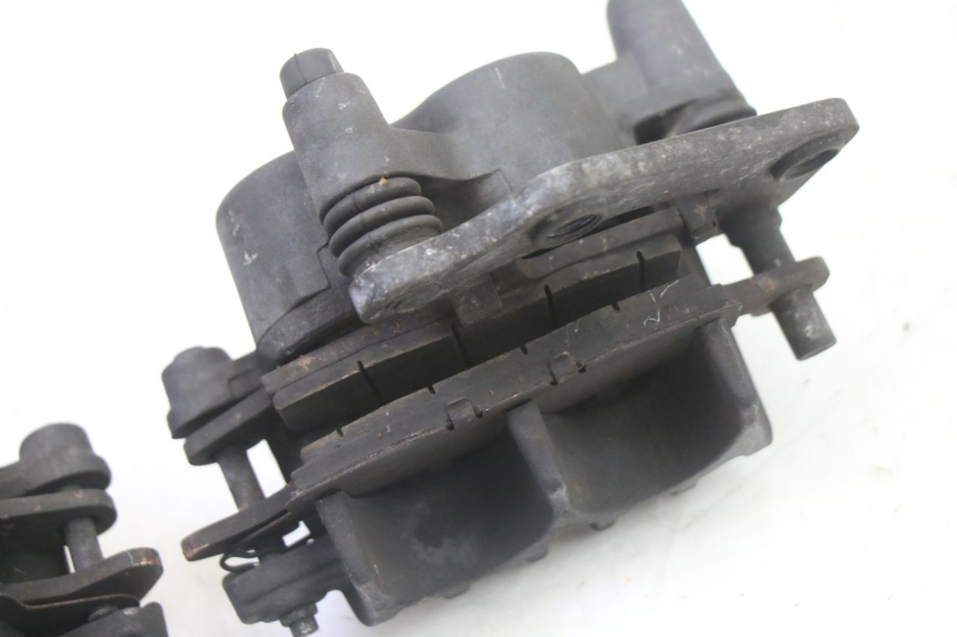 photo de FRONT BRAKE CALIPER SUZUKI GSR 750 (2011 - 2017)
