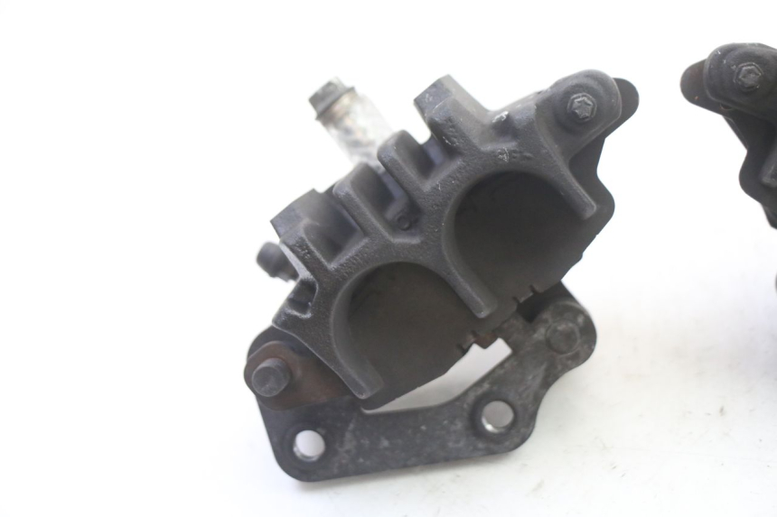 photo de FRONT BRAKE CALIPER SUZUKI GSR 750 (2011 - 2017)