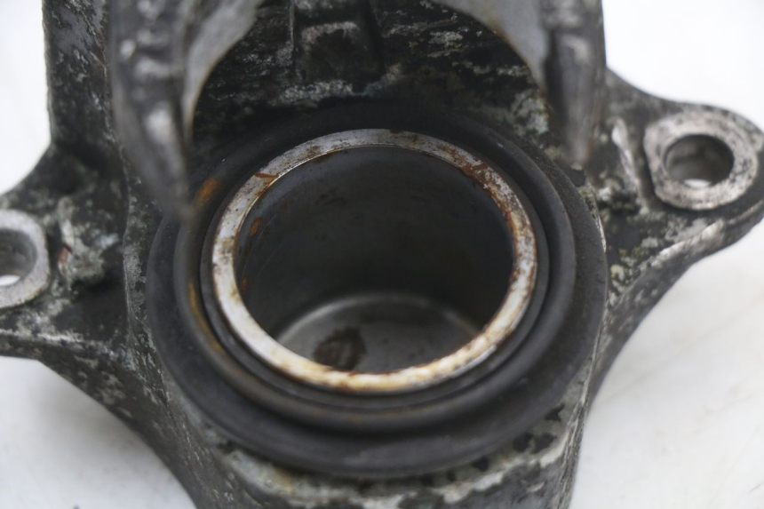 photo de FRONT BRAKE CALIPER SUZUKI GSX E 250 (1982 - 1983)