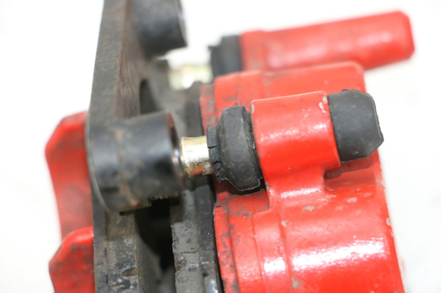 photo de FRONT BRAKE CALIPER JM MOTORS GTS 125 (2015 - 2019) - Alternative perspective