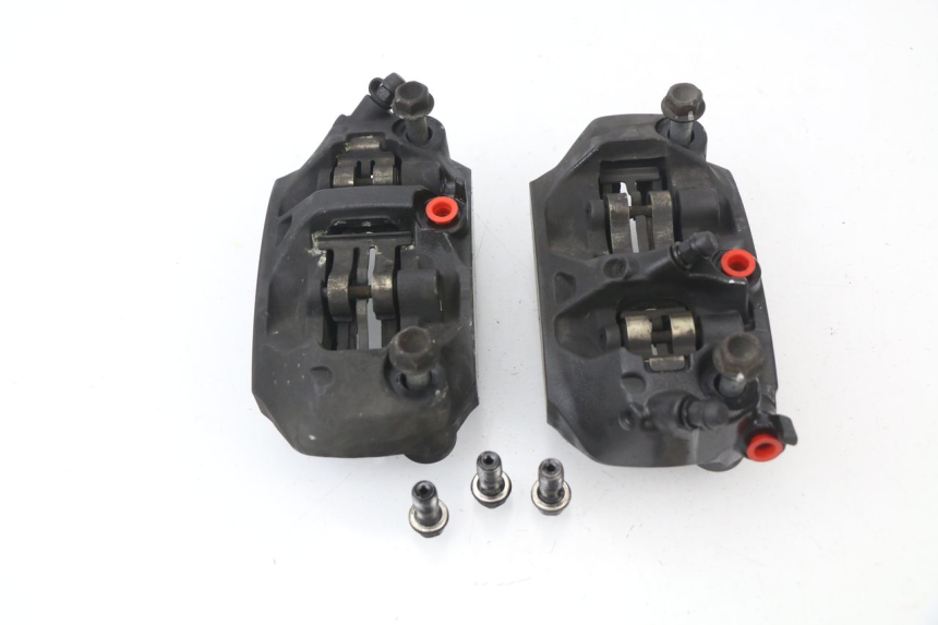 photo de FRONT BRAKE CALIPER HONDA VFR F 1200 (2010 - 2015)