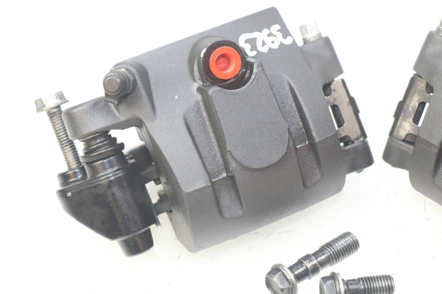 photo de FRONT BRAKE CALIPER KAWASAKI Z 650 (2016 - 2019)
