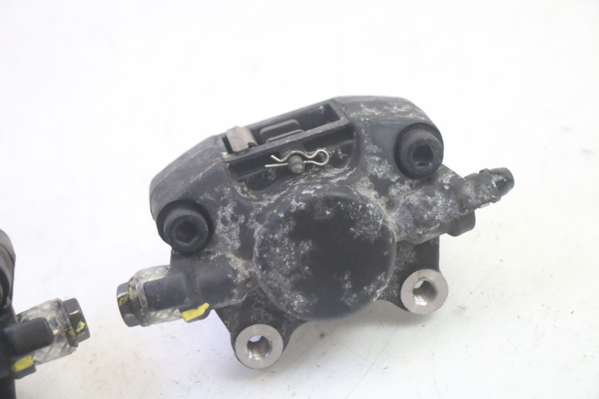photo de FRONT BRAKE CALIPER PIAGGIO MP3 HPE 350 (2018 - 2020) - Zoom on usage condition