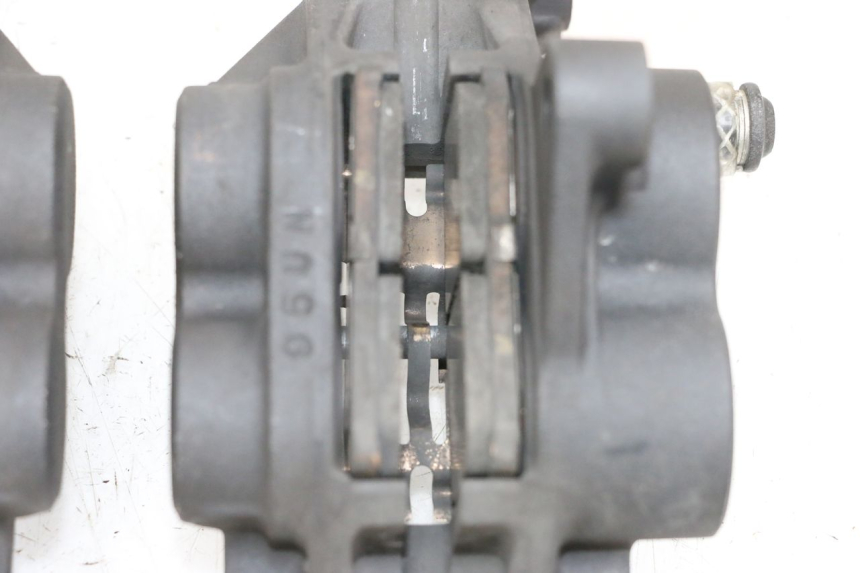 photo de FRONT BRAKE CALIPER YAMAHA MT-07 MT07 ABS 700 (2018 - 2020) - Alternative perspective