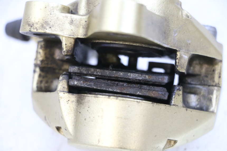 photo de FRONT BRAKE CALIPER YAMAHA NEO'S NEOS 2T 50 (1998 - 2007) - Technical close-up