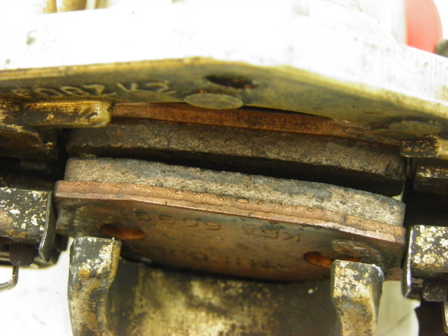 photo de FRONT BRAKE CALIPER PEUGEOT V-CLIC VCLIC 50 (2007 - 2013)